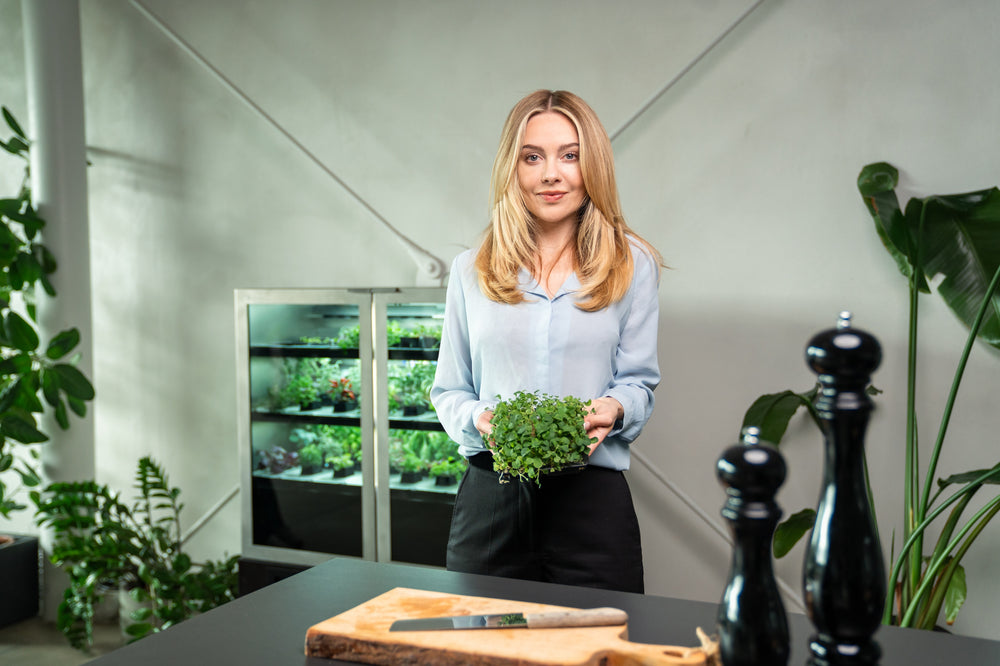 Raumgarten_Model_Microgreens_Photoshoot